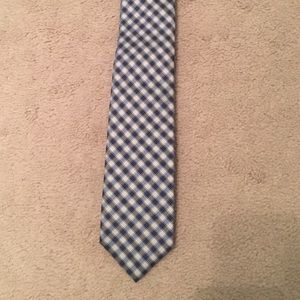 Hugo Boss tie.